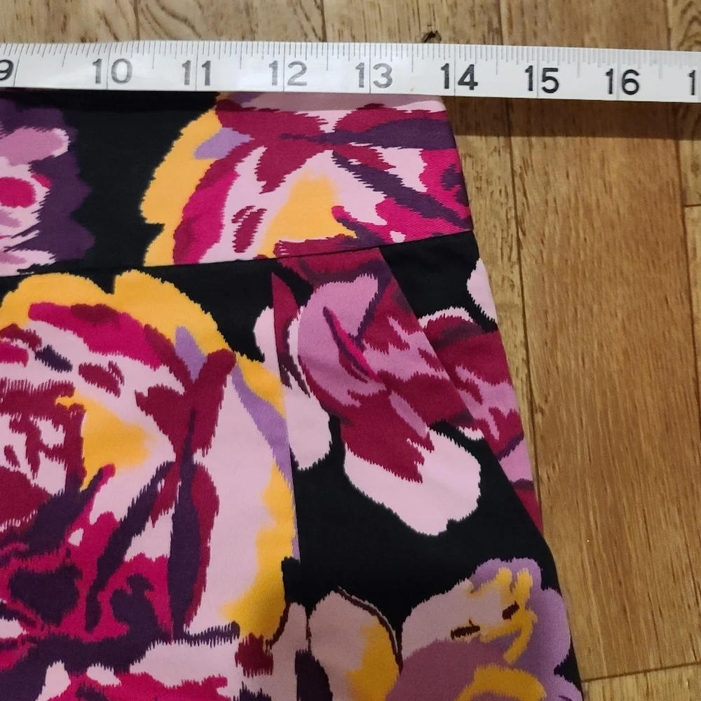 Express Design Studio skirt (B5) - Picture 3 of 5